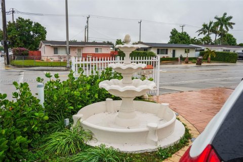 Купить виллу или дом в Хайалиа, Флорида 4 спальни, 220.18м2, № 2001876 - фото 2