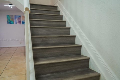 Купить виллу или дом в Хайалиа, Флорида 4 спальни, 220.18м2, № 2001876 - фото 23