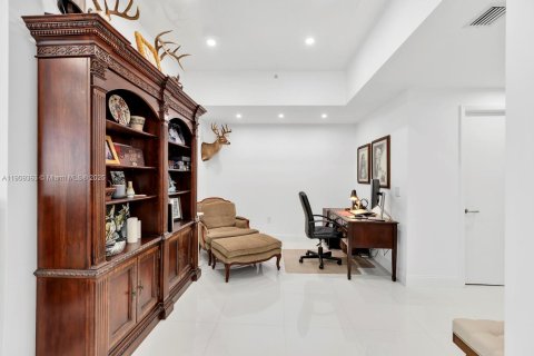 Купить кондоминиум в Авентура, Флорида 2 спальни, 146.88м2, № 2012927 - фото 16