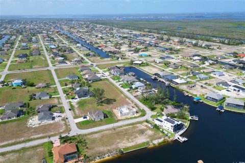Land in Cape Coral, Florida № 1918449 - photo 7