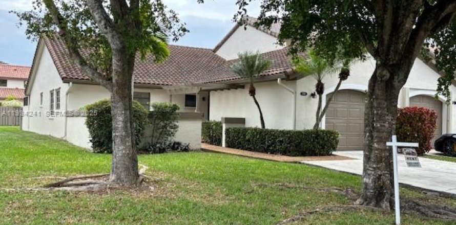 Таунхаус в Майами, Флорида 3 спальни, 138.61м2 № 1992467