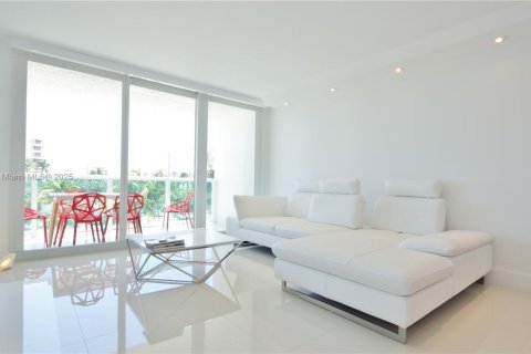 Снять в аренду кондоминиум в Санни-Айлс-Бич, Флорида 2 спальни, 126.07м2, № 1954189 - фото 4