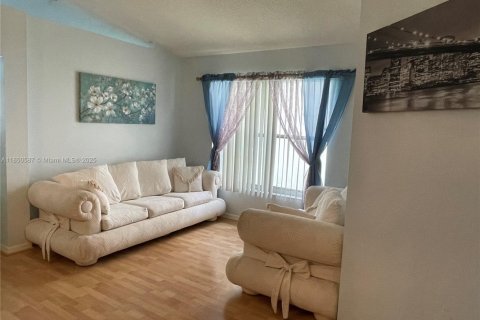 Купить виллу или дом в Корал-Спрингс, Флорида 3 спальни, 127.37м2, № 1855308 - фото 4