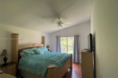 Купить виллу или дом в Корал-Спрингс, Флорида 3 спальни, 127.37м2, № 1855308 - фото 7