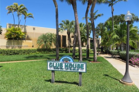 Copropriété à louer à Miami, Floride: 1 chambre, 65.5 m2 № 1809735 - photo 29