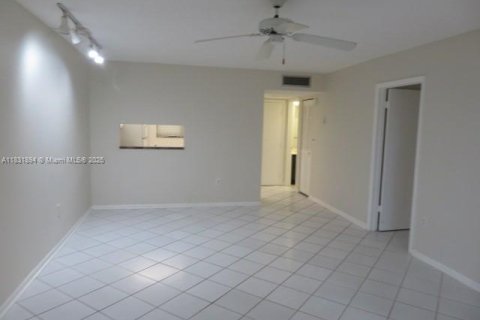 Copropriété à louer à Miami, Floride: 1 chambre, 65.5 m2 № 1809735 - photo 6