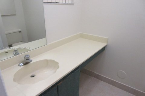 Copropriété à louer à Miami, Floride: 1 chambre, 65.5 m2 № 1809735 - photo 5