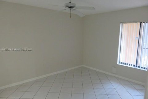 Copropriété à louer à Miami, Floride: 1 chambre, 65.5 m2 № 1809735 - photo 13