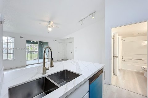 Copropriété à louer à Orlando, Floride: 2 chambres, 81.2 m2 № 2085746 - photo 4