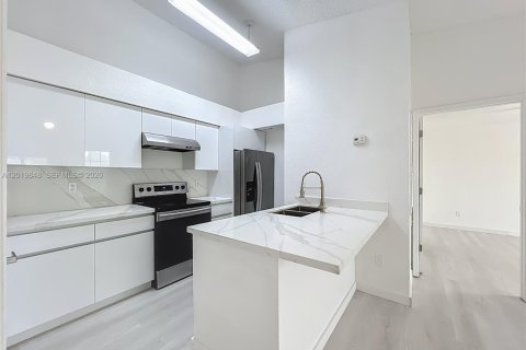 Copropriété à louer à Orlando, Floride: 2 chambres, 81.2 m2 № 2085746 - photo 2