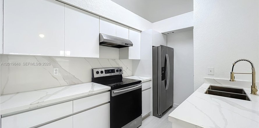 Condo à Orlando, Floride, 2 chambres  № 2085746