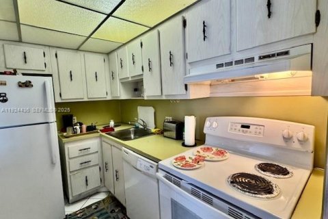 Condo in Aventura, Florida, 1 bedroom  № 2082897 - photo 27