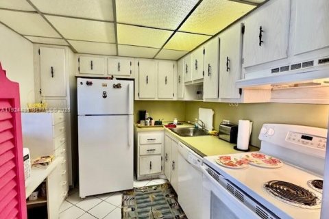 Condo in Aventura, Florida, 1 bedroom  № 2082897 - photo 29