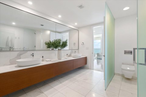 Copropriété à louer à Bal Harbour, Floride: 3 chambres, 320.51 m2 № 1947242 - photo 6
