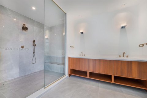 Copropriété à louer à Coral Gables, Floride: 4 chambres, 291.16 m2 № 2023979 - photo 9