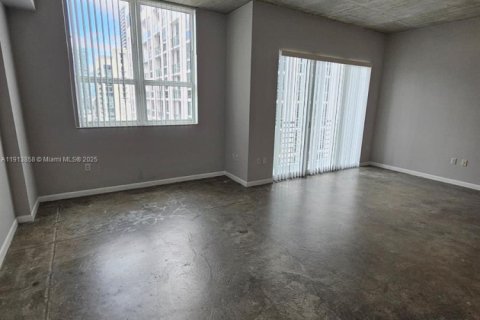 Condominio en alquiler en Miami, Florida, 1 dormitorio, 60.48 m2 № 1968516 - foto 9