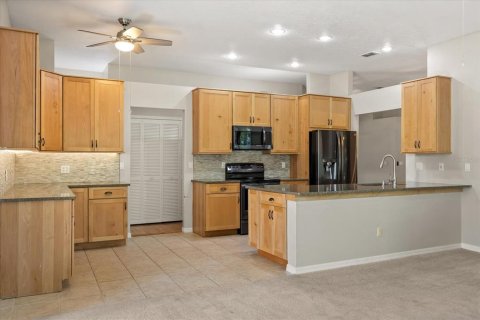 Casa en venta en Orlando, Florida, 3 dormitorios, 185.9 m2 № 1666621 - foto 12