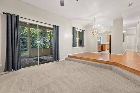 Casa en venta en Orlando, Florida, 3 dormitorios, 185.9 m2 № 1666621 - foto 9