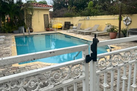 Apartamento en alquiler en Miami Beach, Florida, 1 dormitorio, 56.02 m2 № 2026270 - foto 10