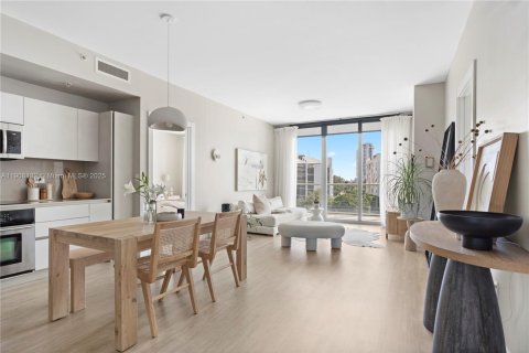 Apartment in Miami, Florida 2 bedrooms, 101.08 sq.m. № 2012679 - photo 4