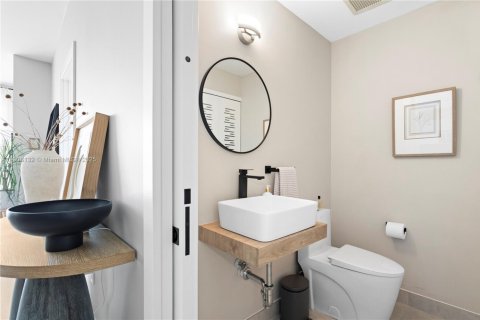 Apartment in Miami, Florida 2 bedrooms, 101.08 sq.m. № 2012679 - photo 12