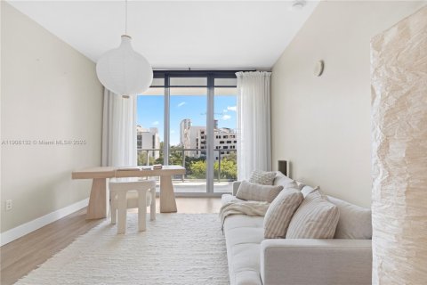 Apartment in Miami, Florida 2 bedrooms, 101.08 sq.m. № 2012679 - photo 23