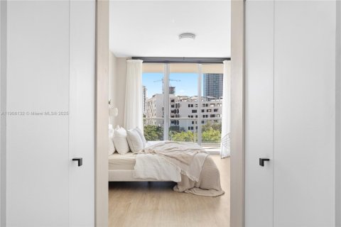 Apartment in Miami, Florida 2 bedrooms, 101.08 sq.m. № 2012679 - photo 21