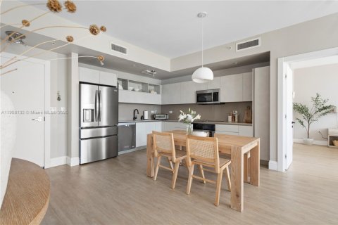 Apartment in Miami, Florida 2 bedrooms, 101.08 sq.m. № 2012679 - photo 8