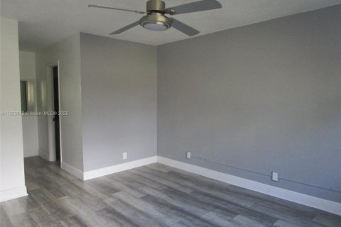 Copropriété à louer à Davie, Floride: 2 chambres, 88.16 m2 № 1947198 - photo 27