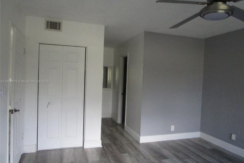 Copropriété à louer à Davie, Floride: 2 chambres, 88.16 m2 № 1947198 - photo 26