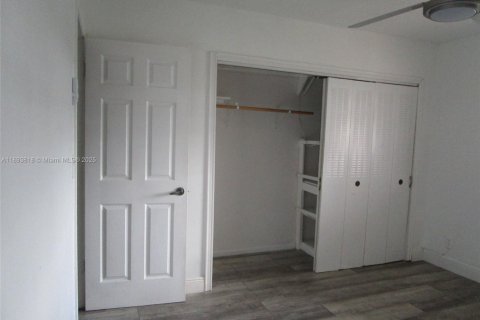 Copropriété à louer à Davie, Floride: 2 chambres, 88.16 m2 № 1947198 - photo 21