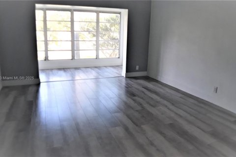 Copropriété à louer à Davie, Floride: 2 chambres, 88.16 m2 № 1947198 - photo 5