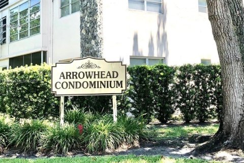 Copropriété à louer à Davie, Floride: 2 chambres, 88.16 m2 № 1947198 - photo 1