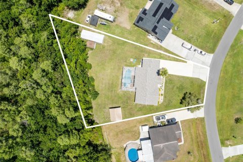 House in Kissimmee, Florida 3 bedrooms, 156.73 sq.m. № 2113821 - photo 29