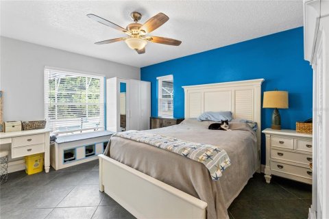 House in Kissimmee, Florida 3 bedrooms, 156.73 sq.m. № 2113821 - photo 15