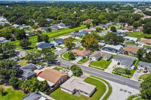 House in Kissimmee, Florida 2 bedrooms, 109.07 sq.m. № 1883090 - photo 25