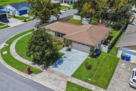 House in Kissimmee, Florida 2 bedrooms, 109.07 sq.m. № 1883090 - photo 4