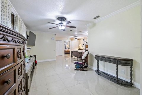 House in Kissimmee, Florida 2 bedrooms, 109.07 sq.m. № 1883090 - photo 17