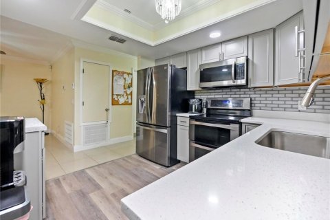 House in Kissimmee, Florida 2 bedrooms, 109.07 sq.m. № 1883090 - photo 9