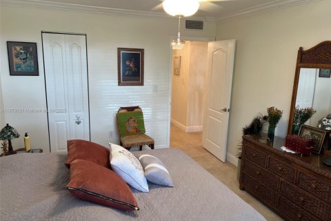 Condominio en alquiler en Miami, Florida, 2 dormitorios, 100.06 m2 № 1897881 - foto 10