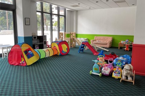 Condo in Miami, Florida, 1 bedroom  № 2031004 - photo 20