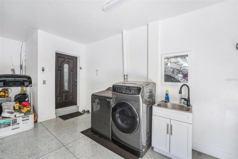 Casa en venta en Saint Petersburg, Florida, 3 dormitorios, 233.46 m2 № 1619016 - foto 23