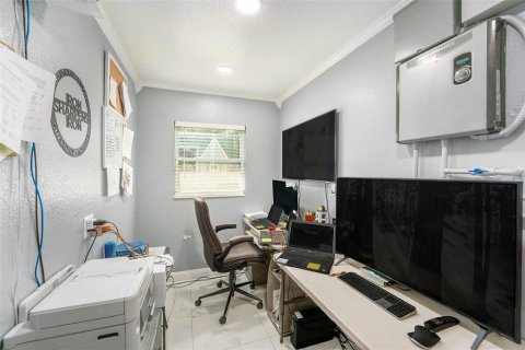 Casa en venta en Saint Petersburg, Florida, 3 dormitorios, 233.46 m2 № 1619016 - foto 7