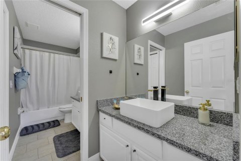 House in Davenport, Florida 7 bedrooms, 335.47 sq.m. № 1833559 - photo 21