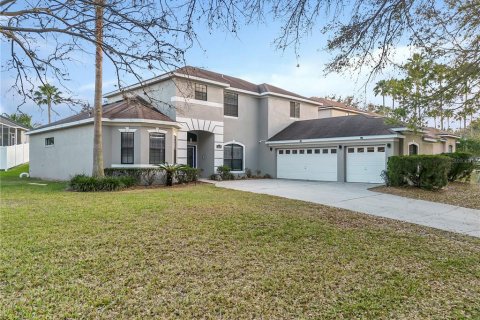 House in Davenport, Florida 7 bedrooms, 335.47 sq.m. № 1833559 - photo 2