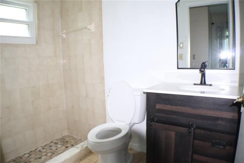 House in New Port Richey, Florida 3 bedrooms, 125.33 sq.m. № 2166829 - photo 16