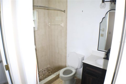 House in New Port Richey, Florida 3 bedrooms, 125.33 sq.m. № 2166829 - photo 17
