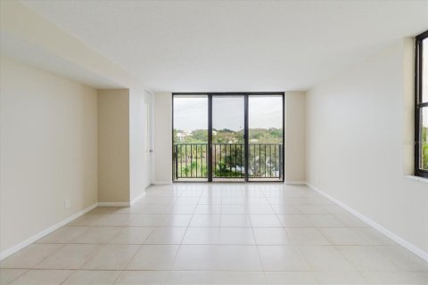 Copropriété à louer à Belleair, Floride: 2 chambres, 129.6 m2 № 2156556 - photo 12