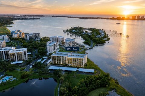 Condo à Belleair, Floride, 2 chambres № 2156556