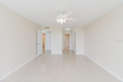 Copropriété à louer à Belleair, Floride: 2 chambres, 129.6 m2 № 2156556 - photo 16